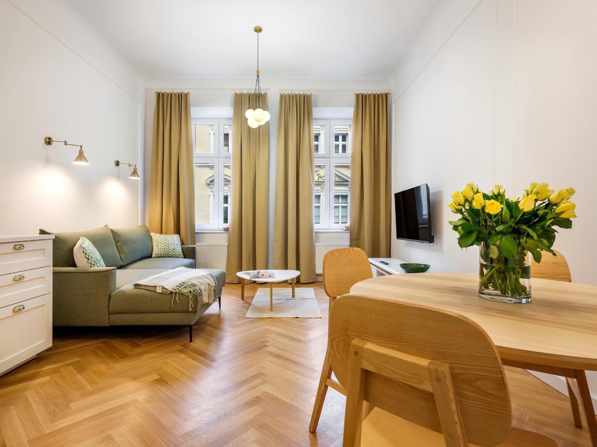 Tyzenhauz Suites Topolowa Kraków Zewnętrze zdjęcie