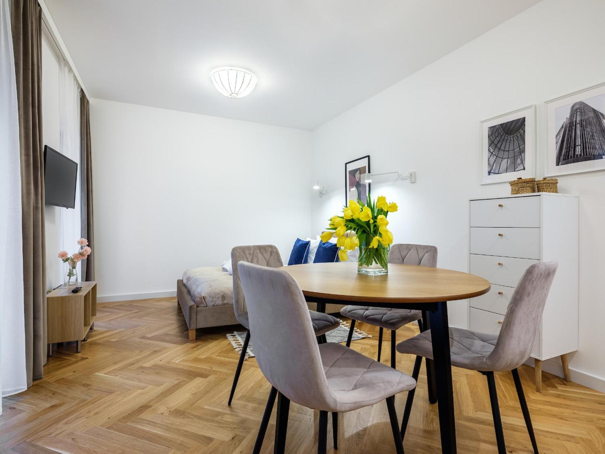 Tyzenhauz Suites Topolowa Kraków Zewnętrze zdjęcie